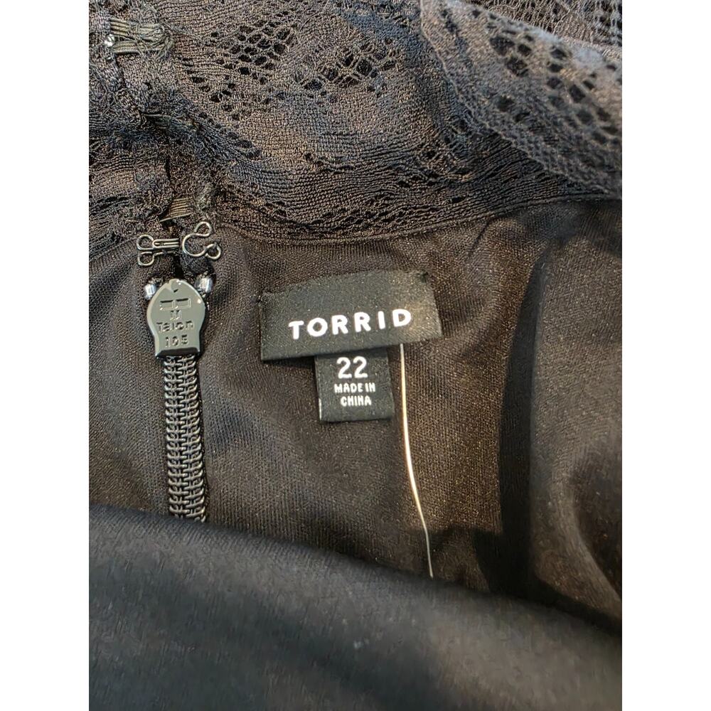 NWT Torrid Midi Black Lace Dress Scalloped Neckline 3/4 Sleeves Size 22 - Picture 8 of 10